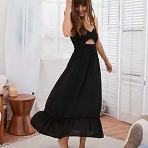 NWOT Aerie Black Maxi Dress (Size M)